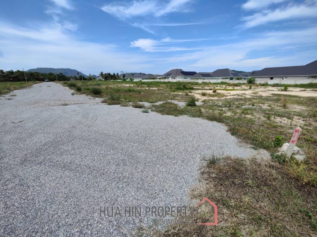 Land For Sale - 1 Rai Home Building Plot Near Black Mountain