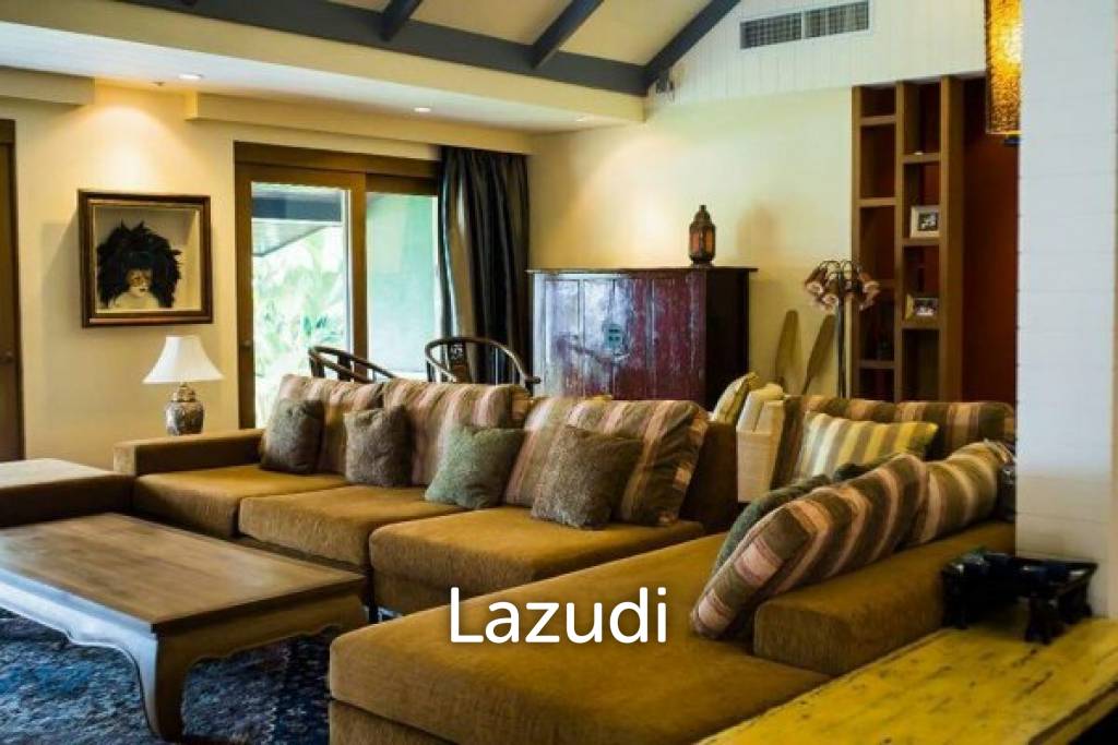 Absolute Beachfront Pool Villa