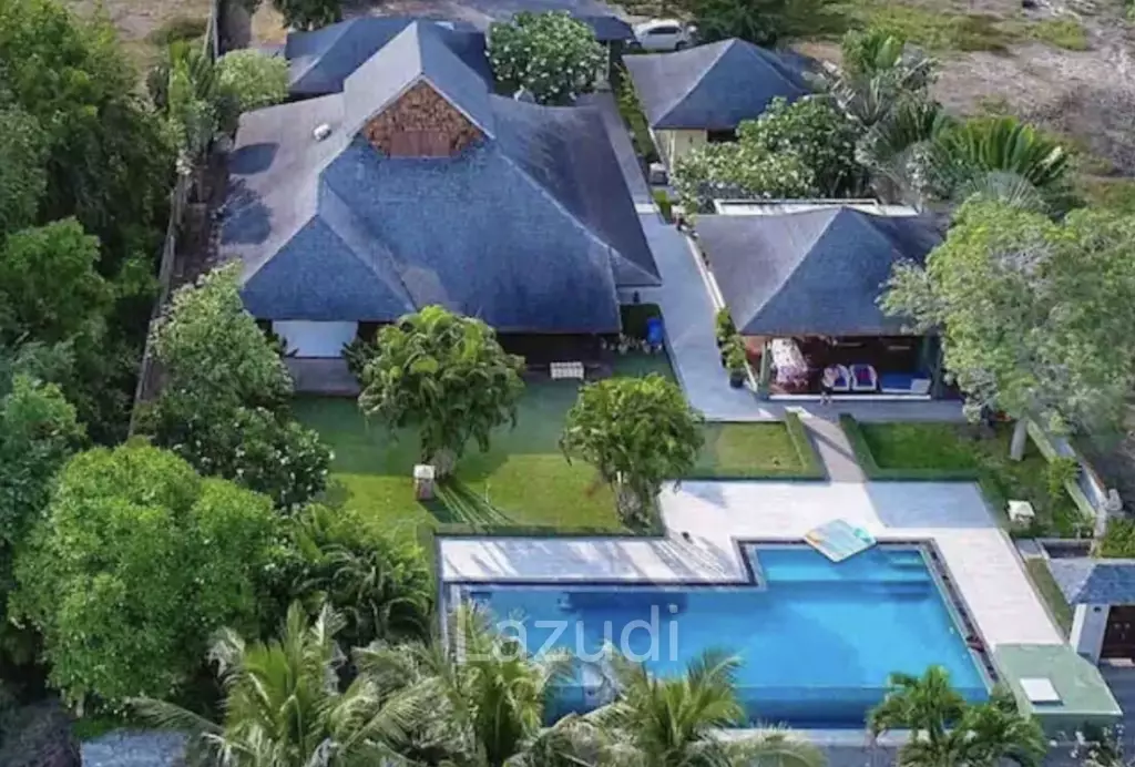 Absolute Beachfront Pool Villa