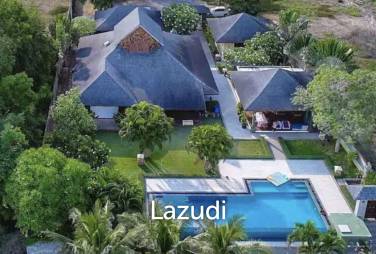 Absolute Beachfront Pool Villa