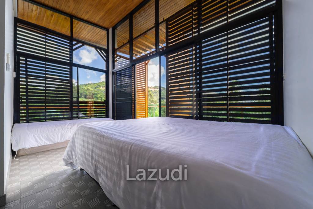 Elegant Beachside 4-Bed Villa Just 300 Meters from Mae Haad Beach, Koh Phangan