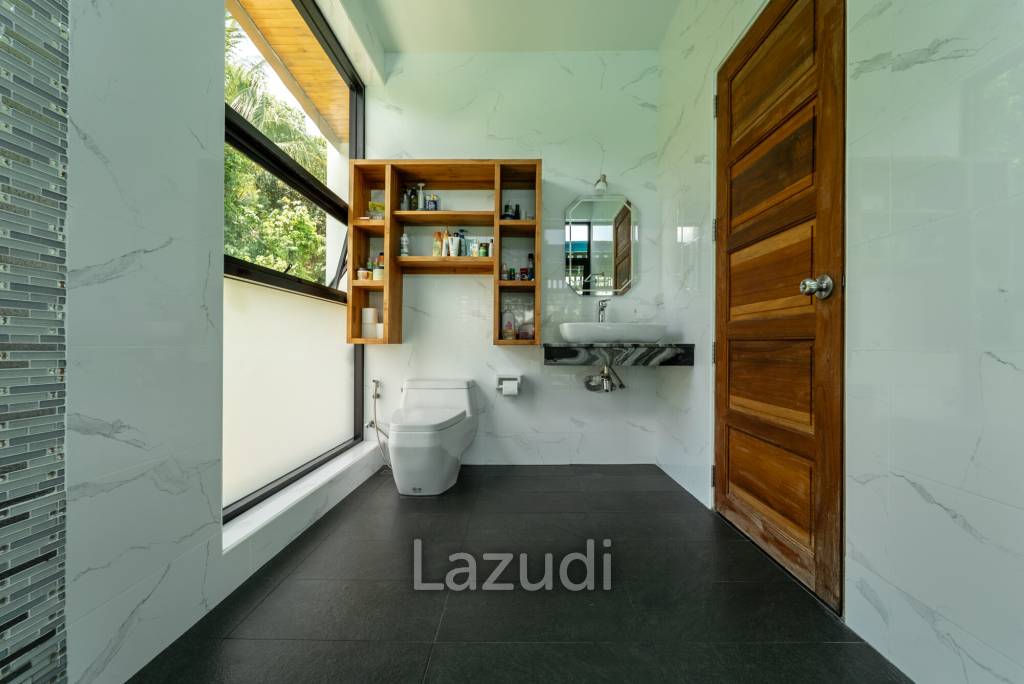 Elegant Beachside 4-Bed Villa Just 300 Meters from Mae Haad Beach, Koh Phangan