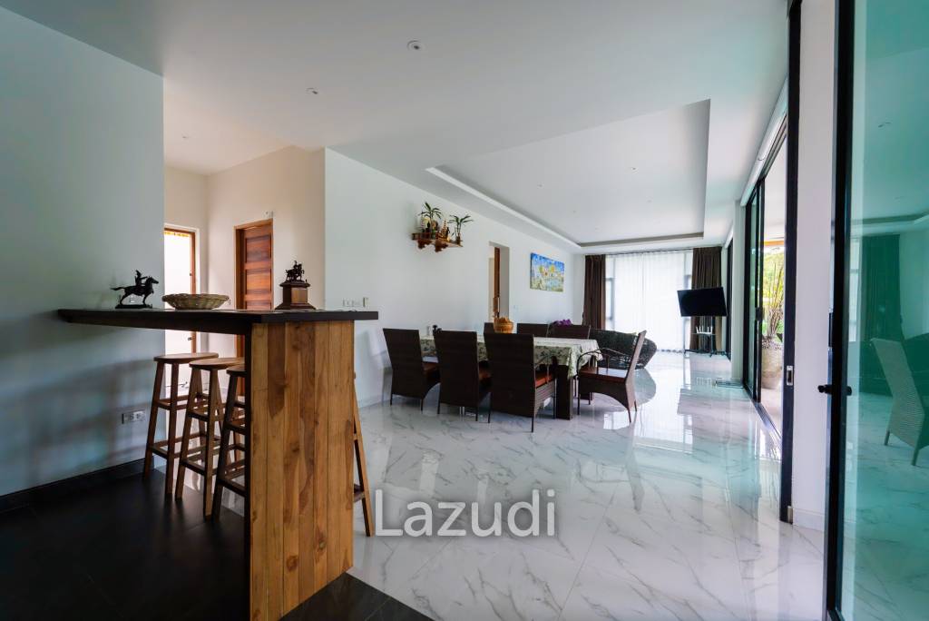 Elegant Beachside 4-Bed Villa Just 300 Meters from Mae Haad Beach, Koh Phangan