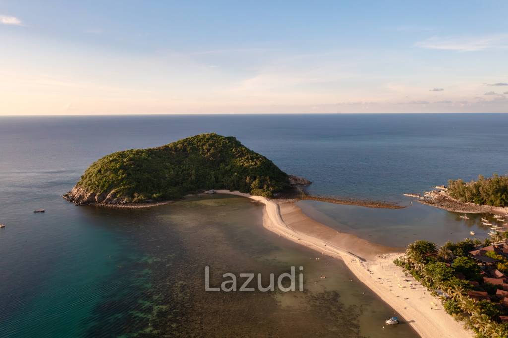 Elegant Beachside 4-Bed Villa Just 300 Meters from Mae Haad Beach, Koh Phangan