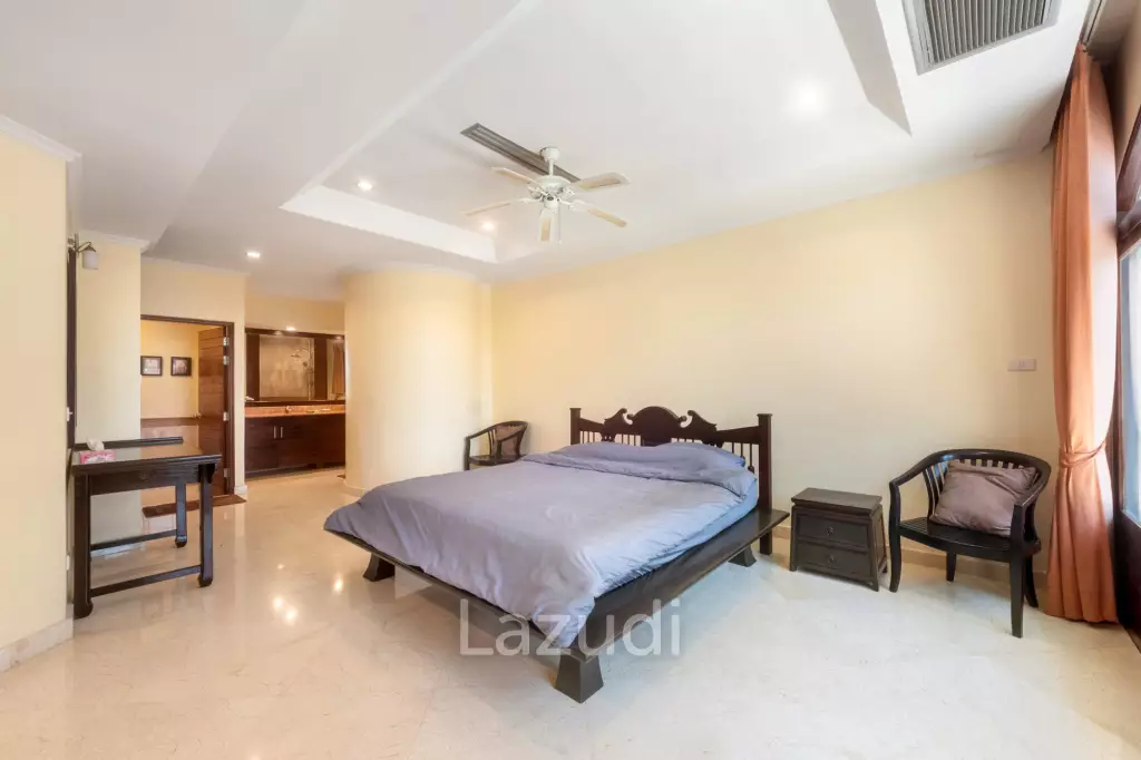 Phuket Country Club Golf Course Villa For Rent