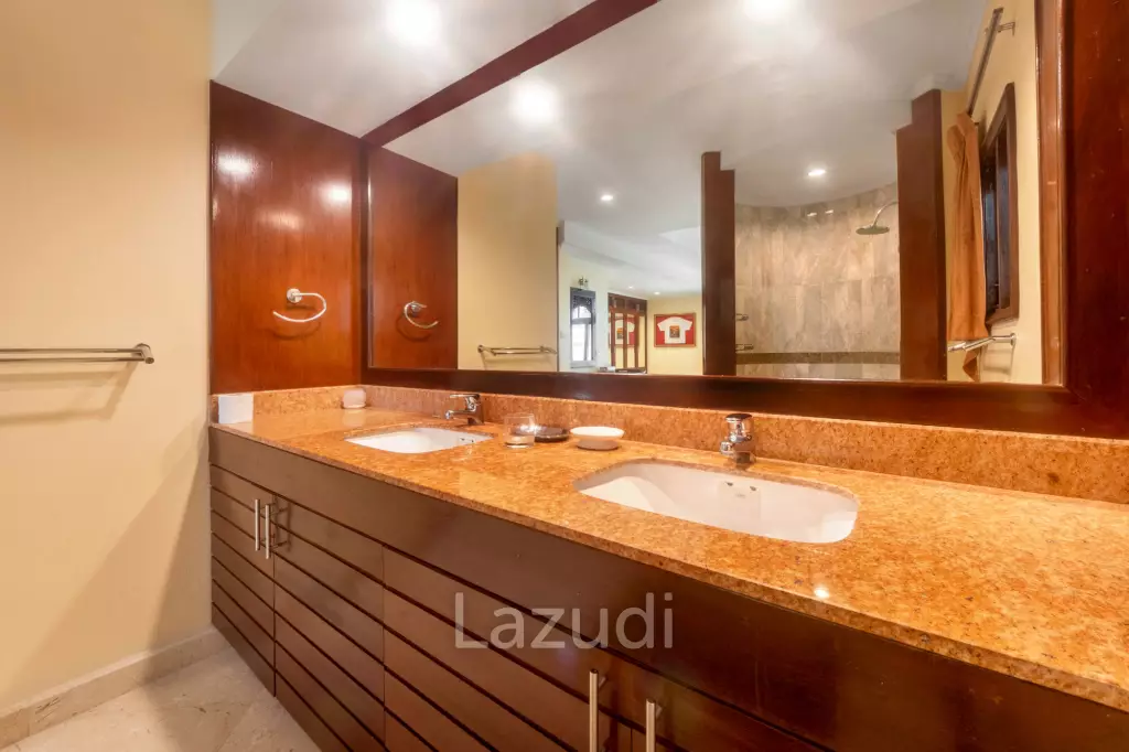 Phuket Country Club Golf Course Villa For Rent