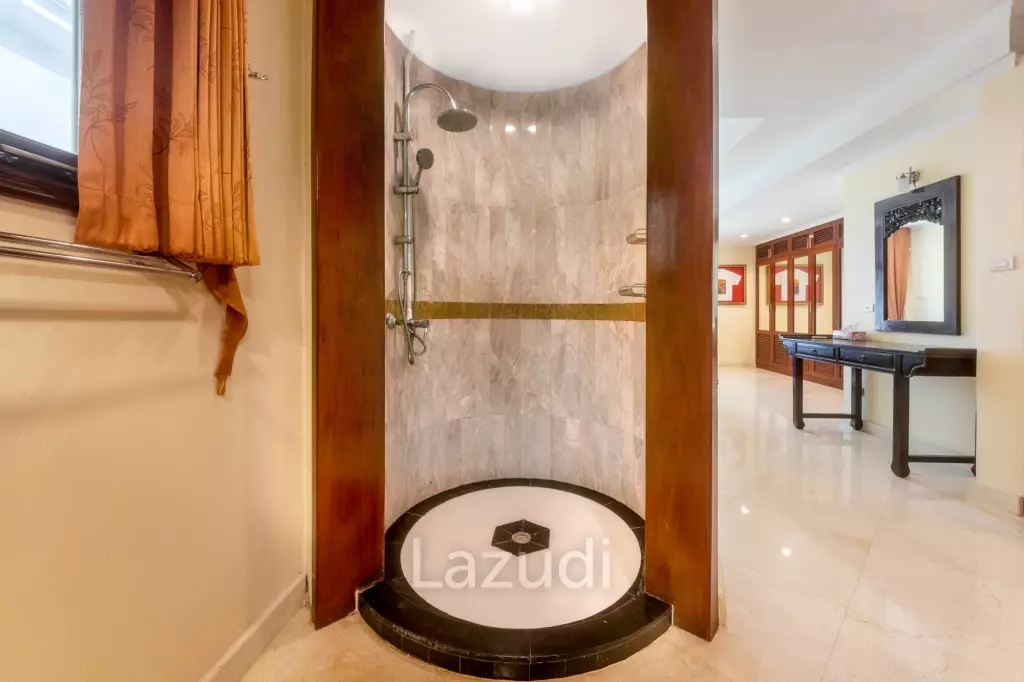 Phuket Country Club Golf Course Villa For Rent
