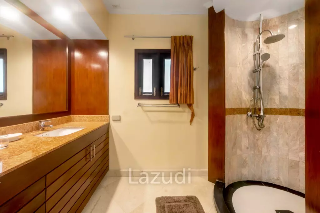 Phuket Country Club Golf Course Villa For Rent