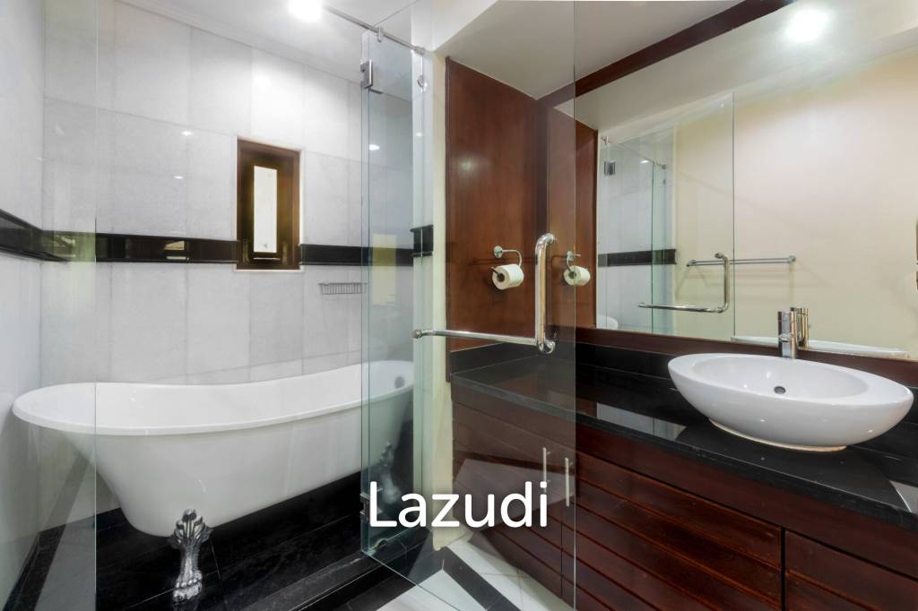 Phuket Country Club Golf Course Villa For Rent