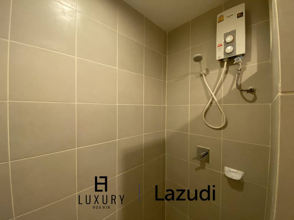 คอนโด 1 ห้องนอนทันสมัย พร้อมสระว่ายน้ำ ที่ Ramada Plaza by Wyndham Cha-am Beach