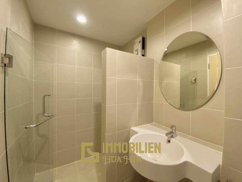 คอนโด 1 ห้องนอนทันสมัย พร้อมสระว่ายน้ำ ที่ Ramada Plaza by Wyndham Cha-am Beach