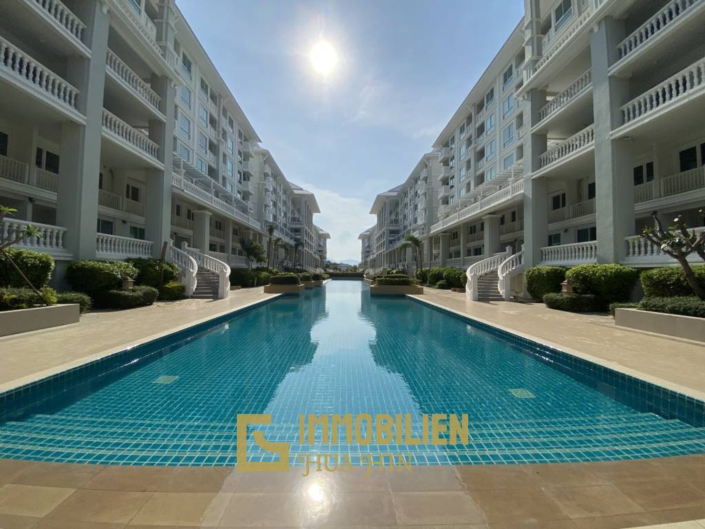 คอนโด 1 ห้องนอนทันสมัย พร้อมสระว่ายน้ำ ที่ Ramada Plaza by Wyndham Cha-am Beach