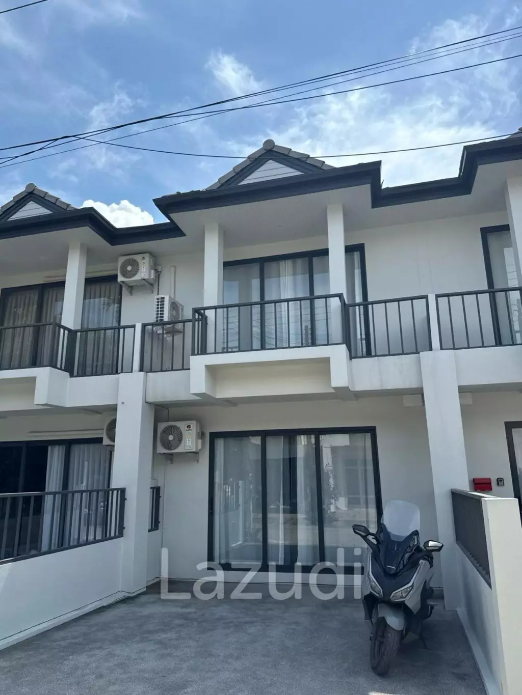 Newly Refurbished 2-Bedroom Townhouse for Sale in Bo Phut – Prime Central Location