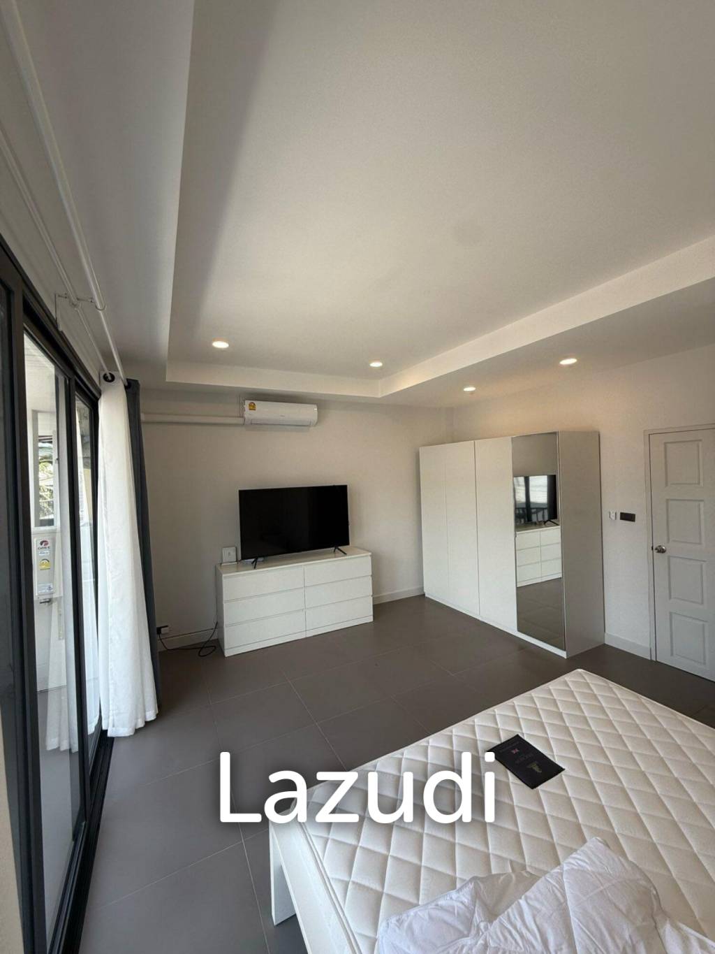 Newly Refurbished 2-Bedroom Townhouse for Sale in Bo Phut – Prime Central Location