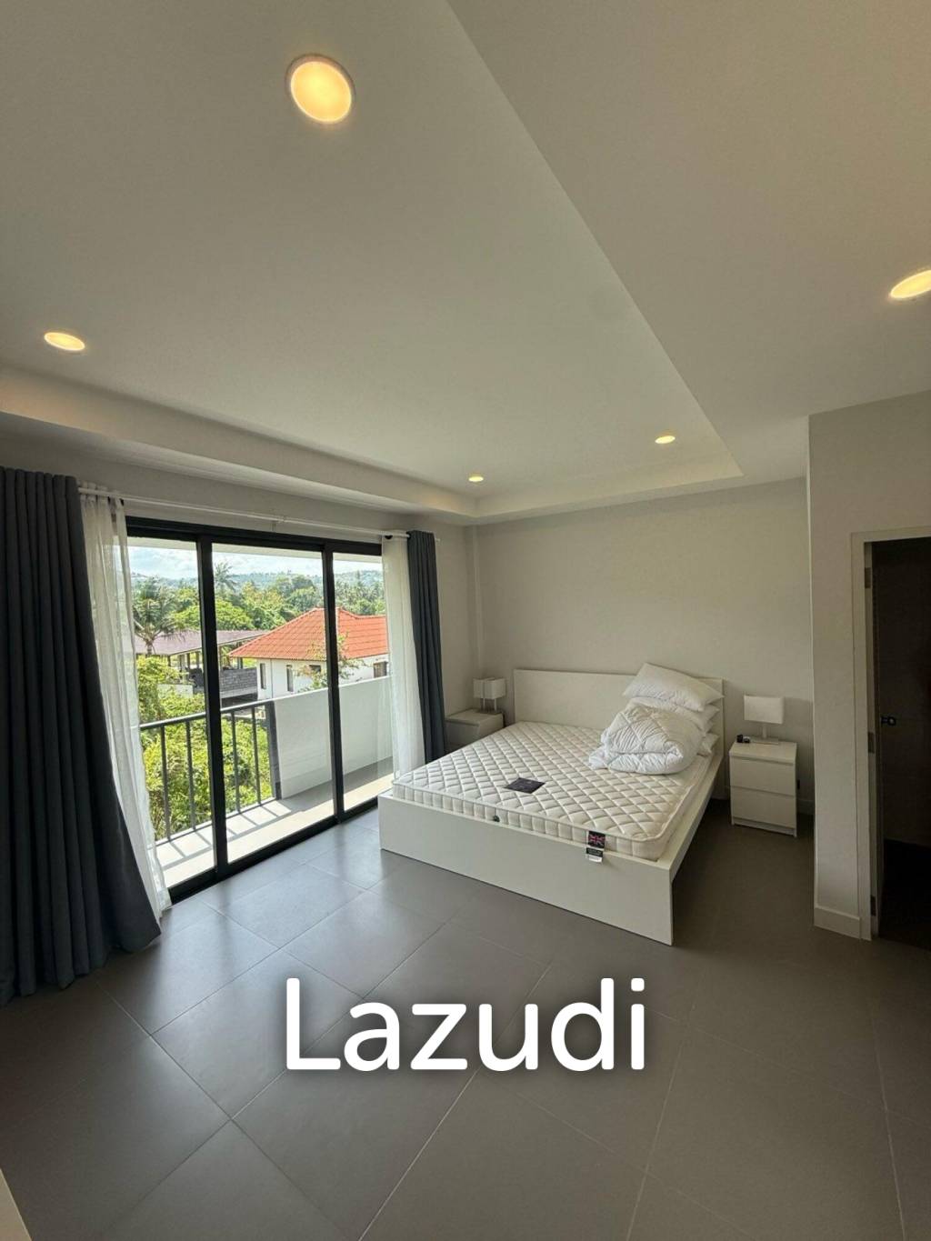 Newly Refurbished 2-Bedroom Townhouse for Sale in Bo Phut – Prime Central Location