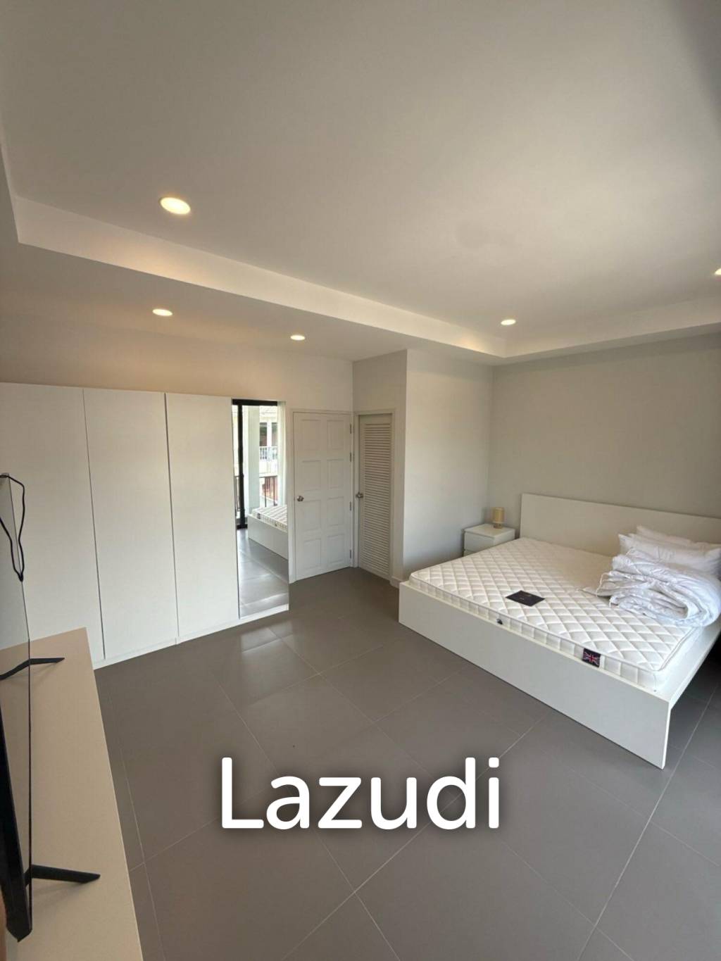 Newly Refurbished 2-Bedroom Townhouse for Sale in Bo Phut – Prime Central Location