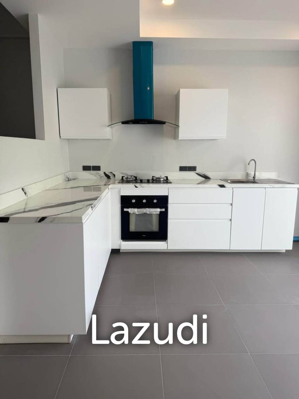 Modern 2-Bedroom Townhouse in Bo Phut – Fully Refurbished and Move-In Ready