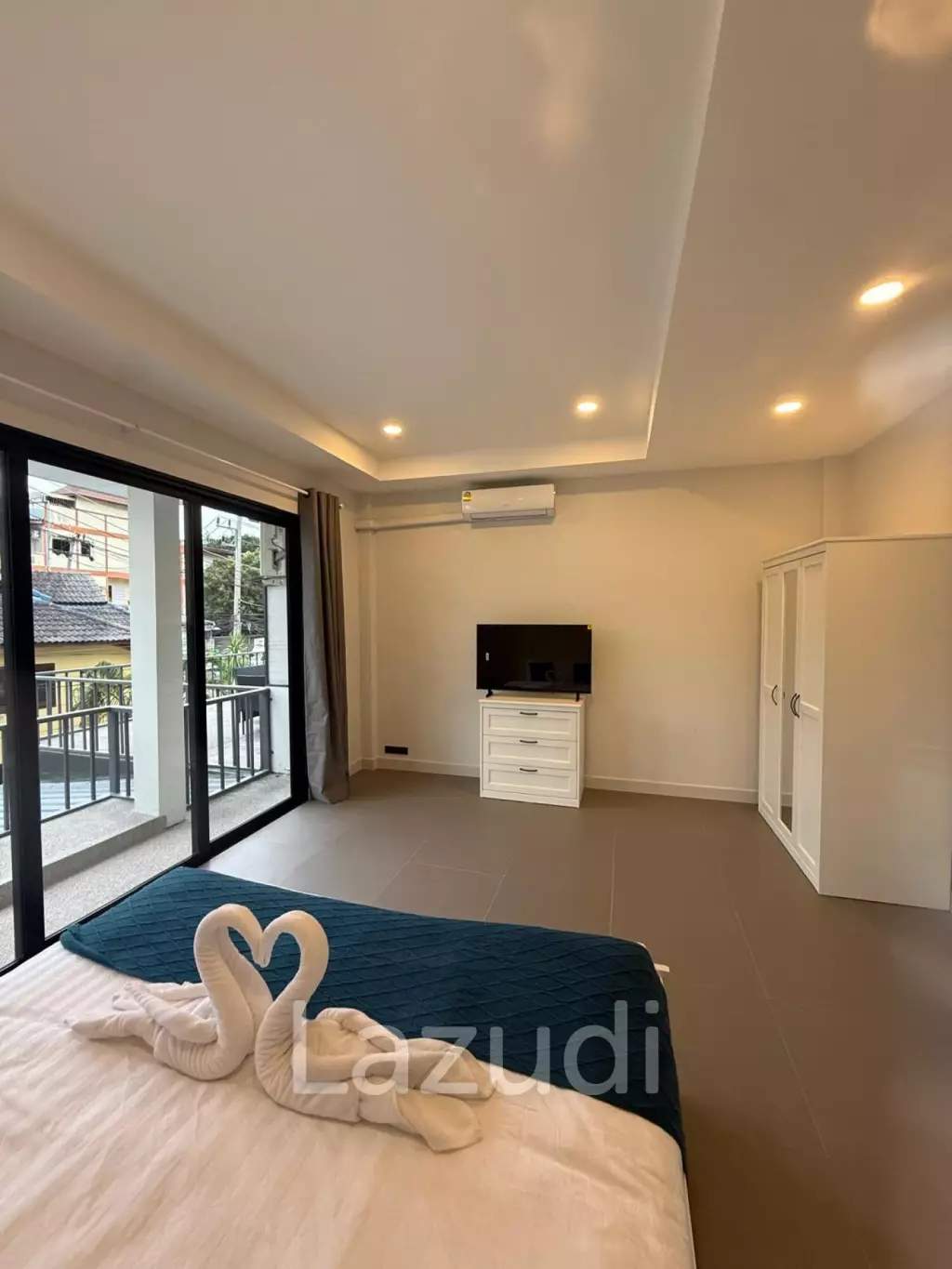 Modern 2-Bedroom Townhouse in Bo Phut – Fully Refurbished and Move-In Ready