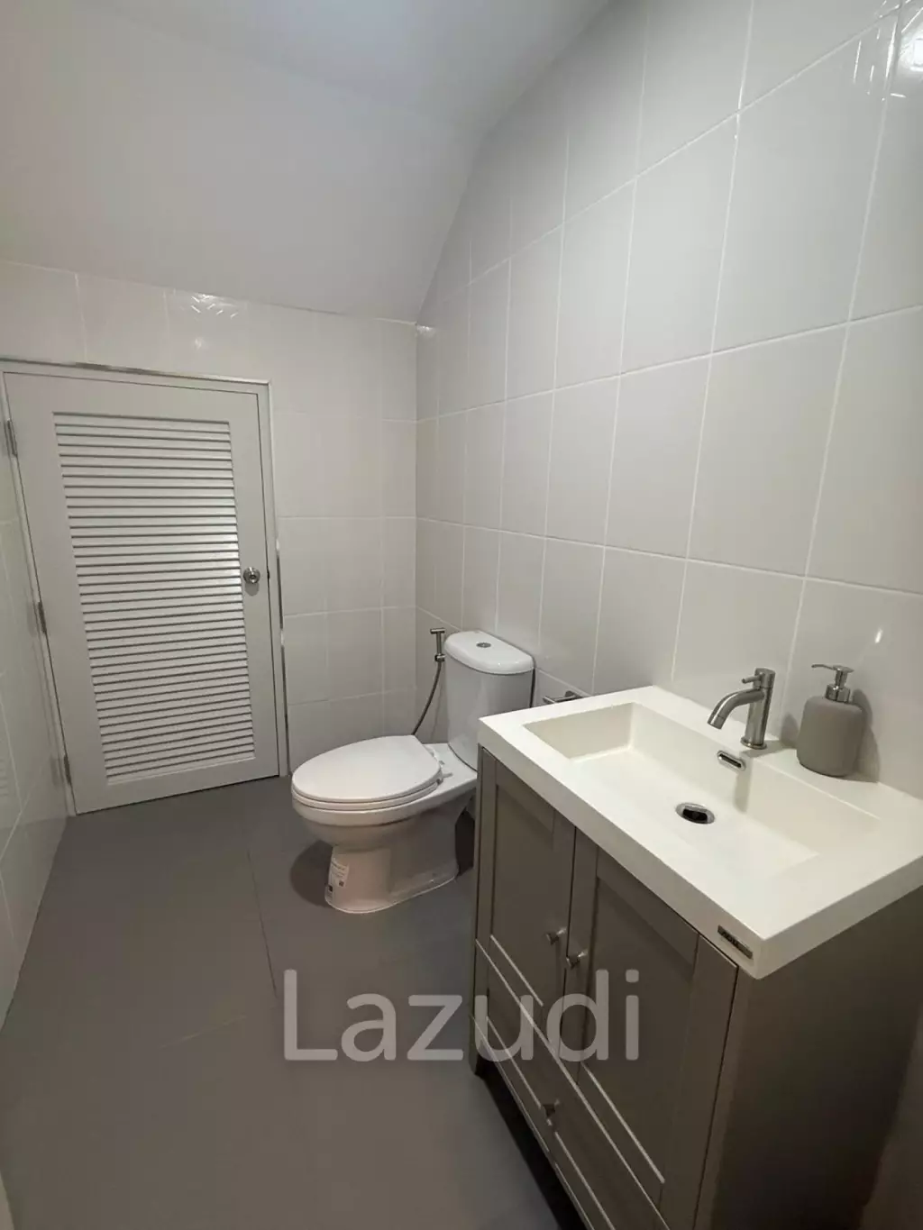 Modern 2-Bedroom Townhouse in Bo Phut – Fully Refurbished and Move-In Ready