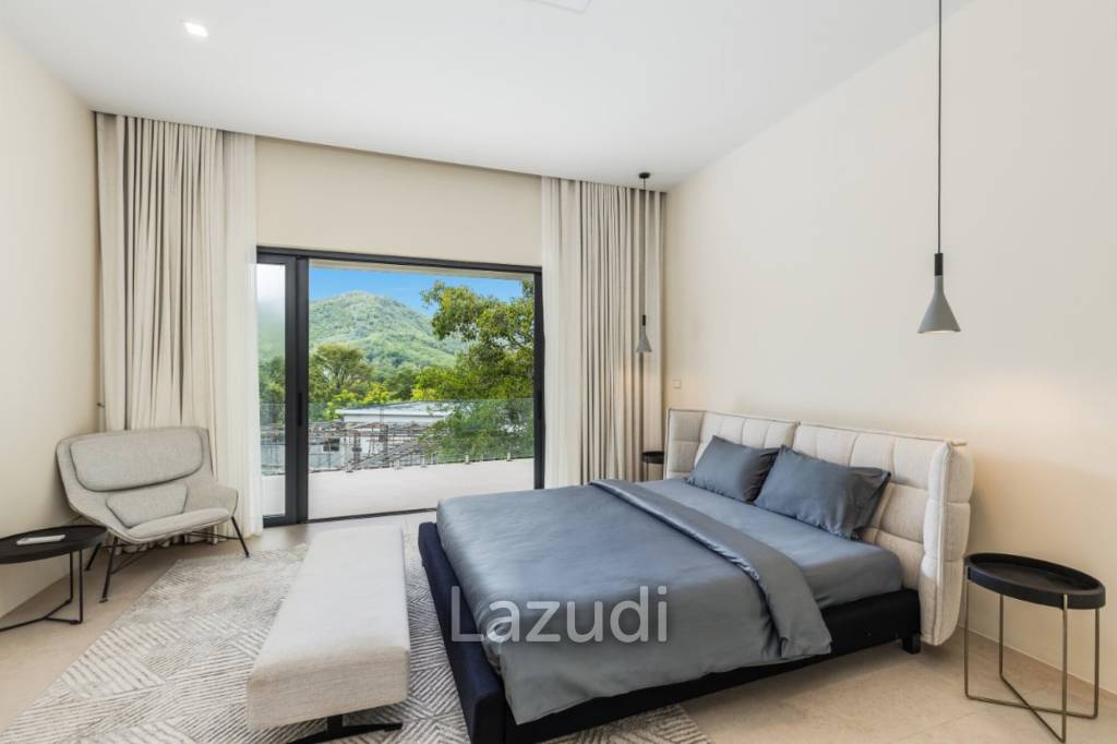 4-Bedroom Pool Villa with Panoramic View in Thalang