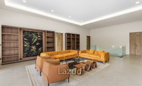4-Bedroom Pool Villa with Panoramic View in Thalang