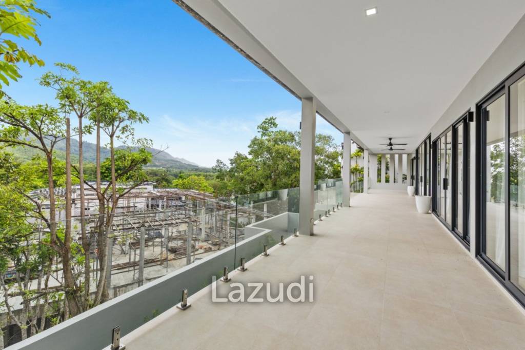 4-Bedroom Pool Villa with Panoramic View in Thalang