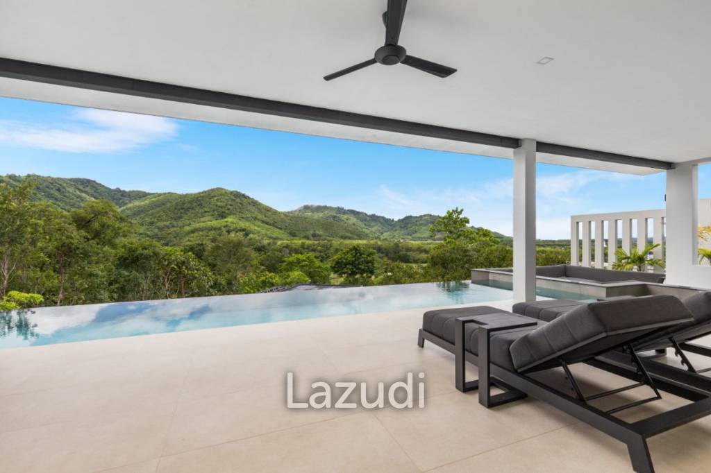 4-Bedroom Pool Villa with Panoramic View in Thalang
