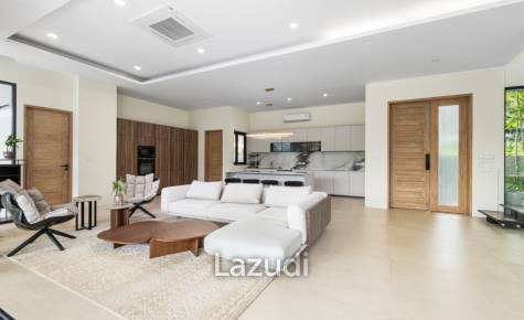 4-Bedroom Pool Villa with Panoramic View in Thalang