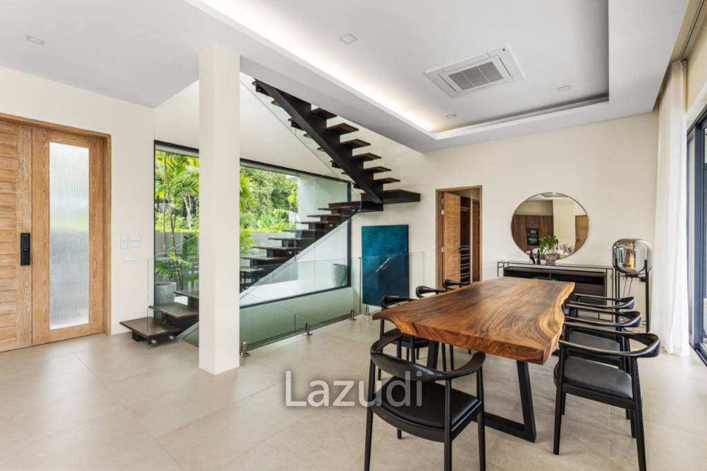 4-Bedroom Pool Villa with Panoramic View in Thalang