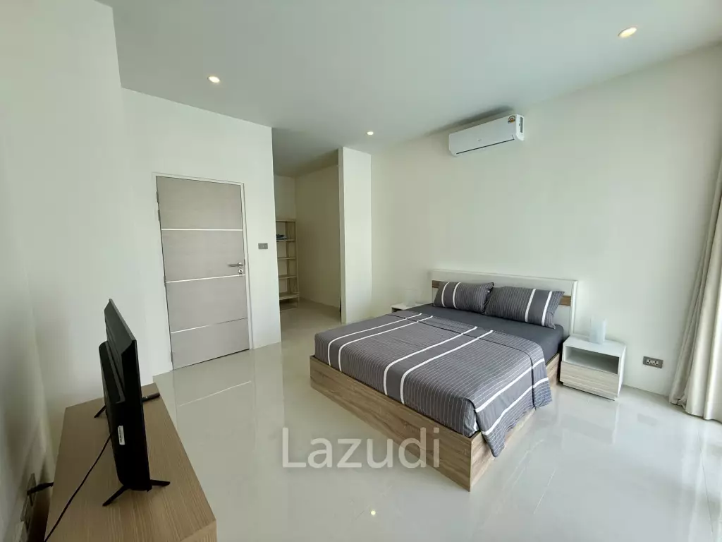 Brand New Modern 3 Bedroom Villa in Black Lotus