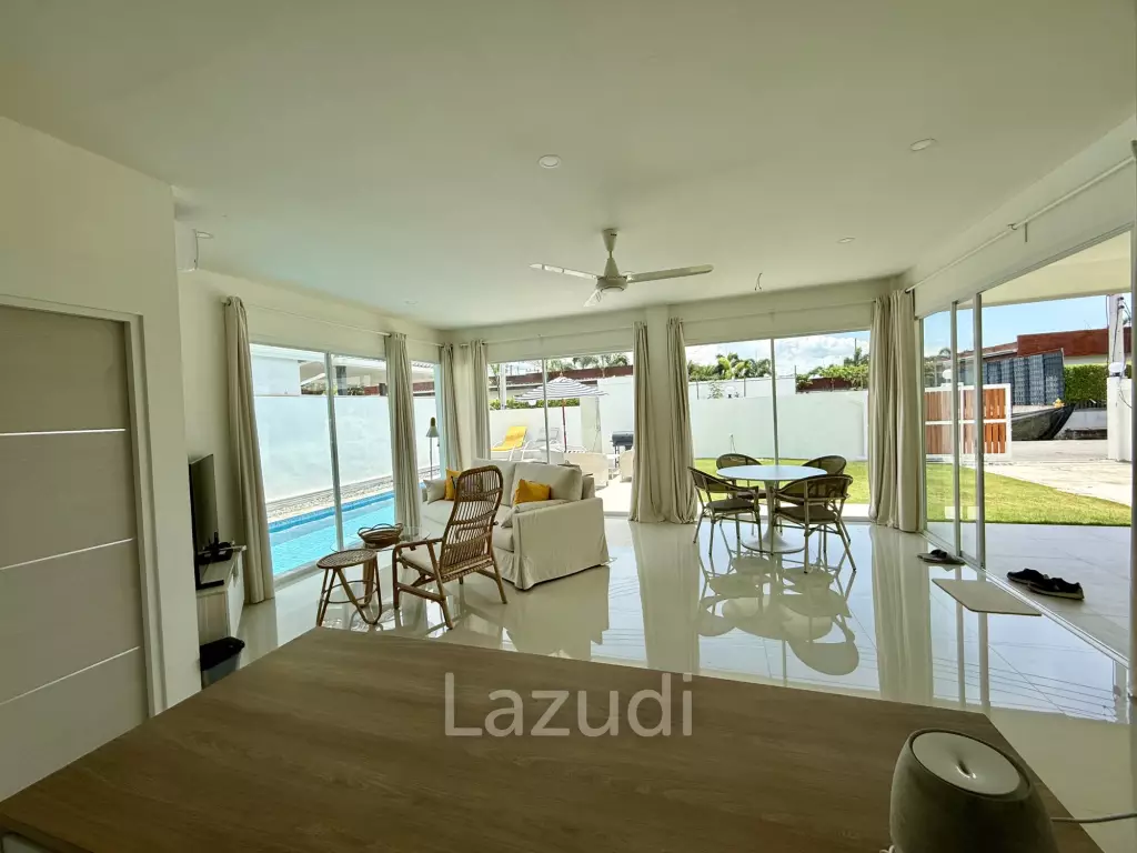 Brand New Modern 3 Bedroom Villa in Black Lotus