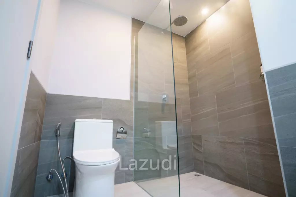 Contemporary 2-Bed Condo in Chalong, Phuket