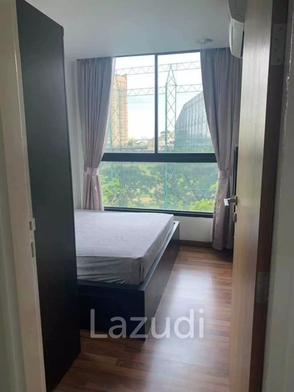 1 bedroom 1 bathroom 37 Sq.M Zenith Place Sukhumvit 42