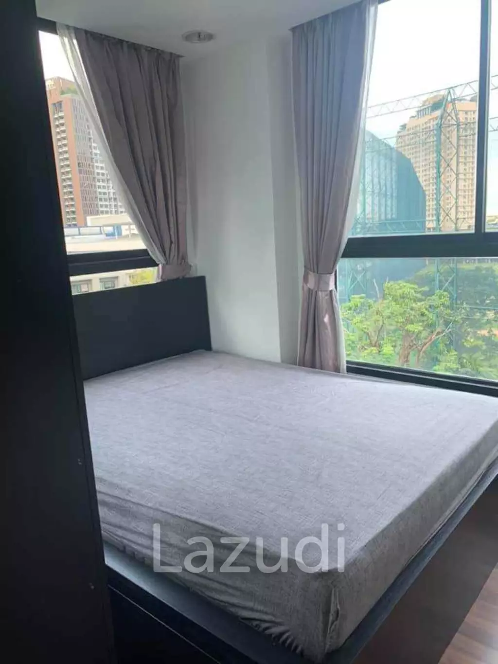 1 bedroom 1 bathroom 37 Sq.M Zenith Place Sukhumvit 42