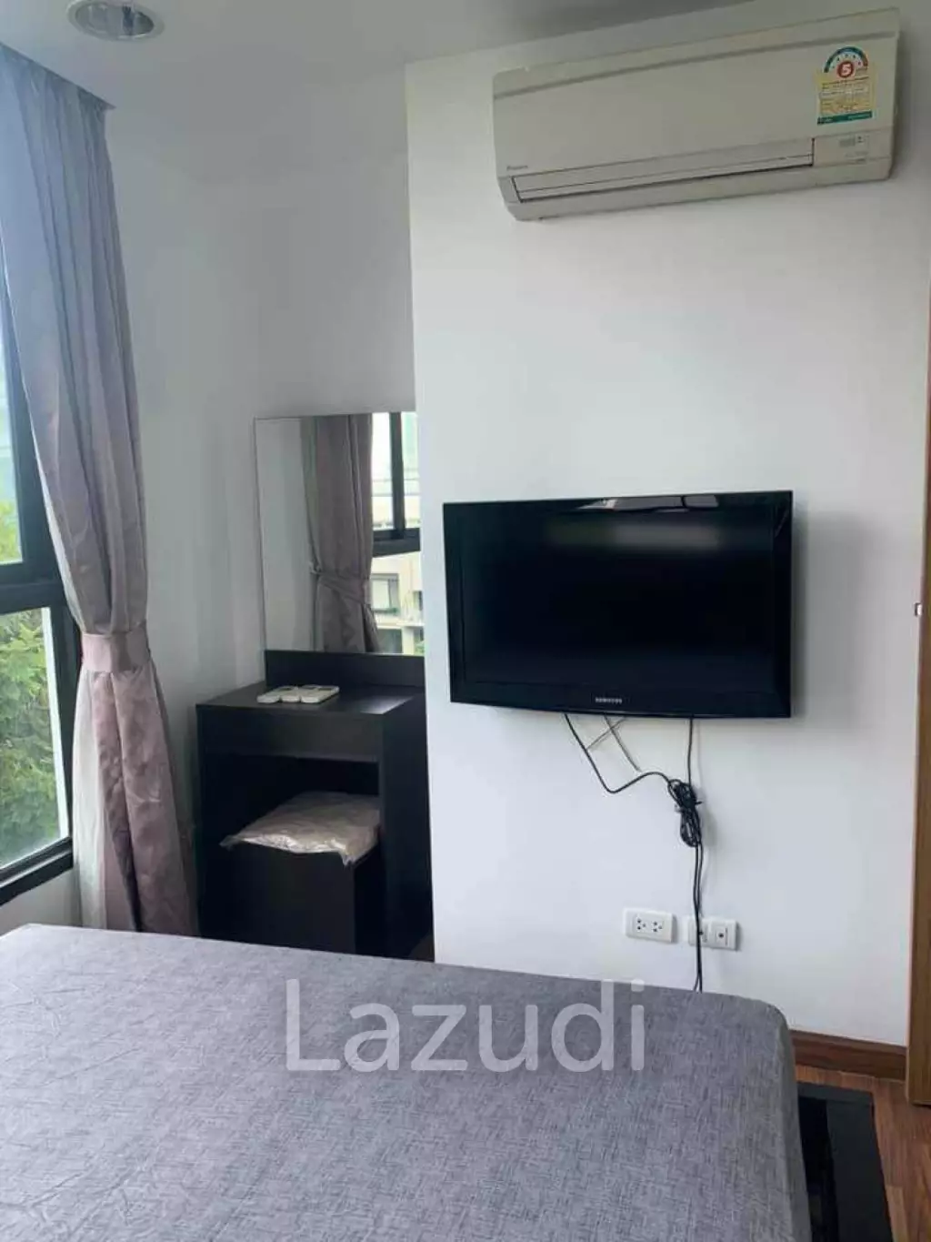 1 bedroom 1 bathroom 37 Sq.M Zenith Place Sukhumvit 42