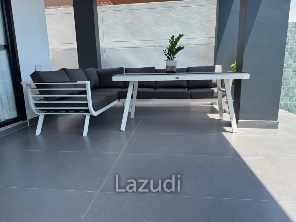 6 Beds 7 Baths 540 SQ.M. Eakmongkol Village 2