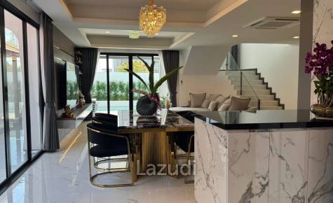 6 Beds 7 Baths 540 SQ.M. Eakmongkol Village 2
