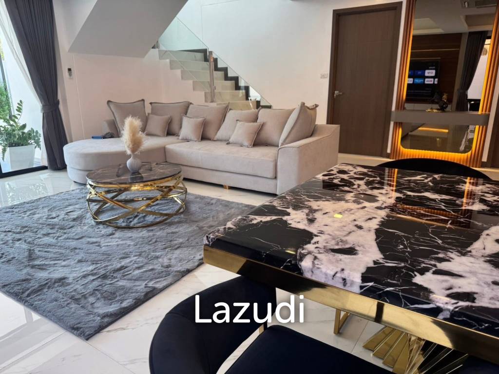 6 Beds 7 Baths 540 SQ.M. Eakmongkol Village 2