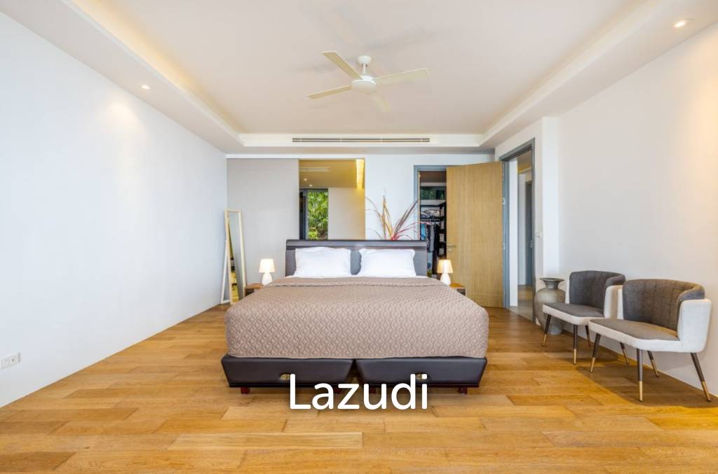 Large Seaview Apartment With Private Pool