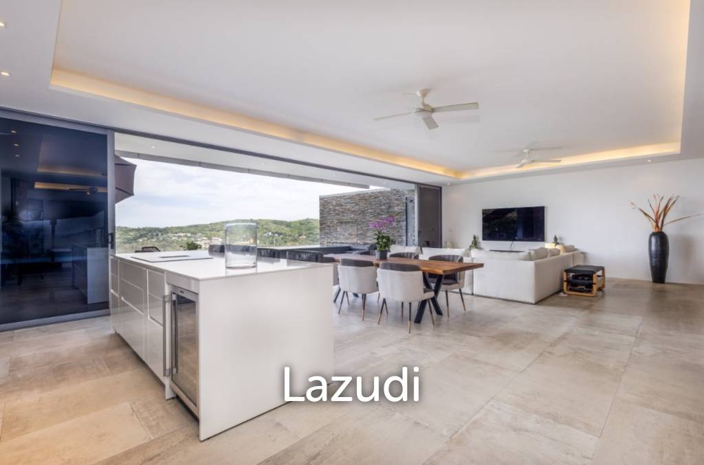 Large Seaview Apartment With Private Pool