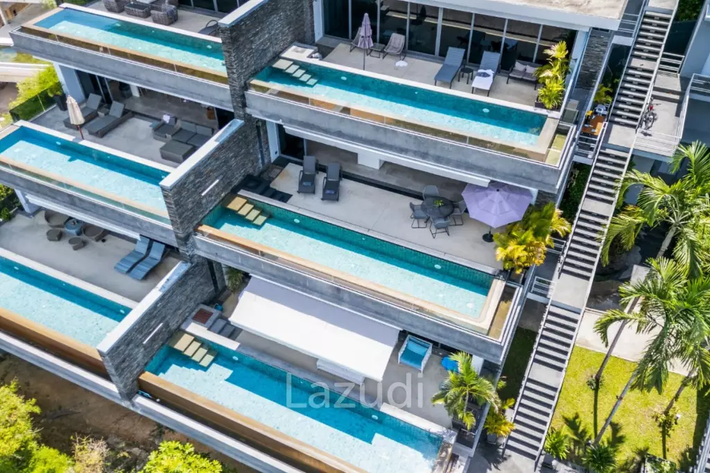 Large Seaview Apartment With Private Pool