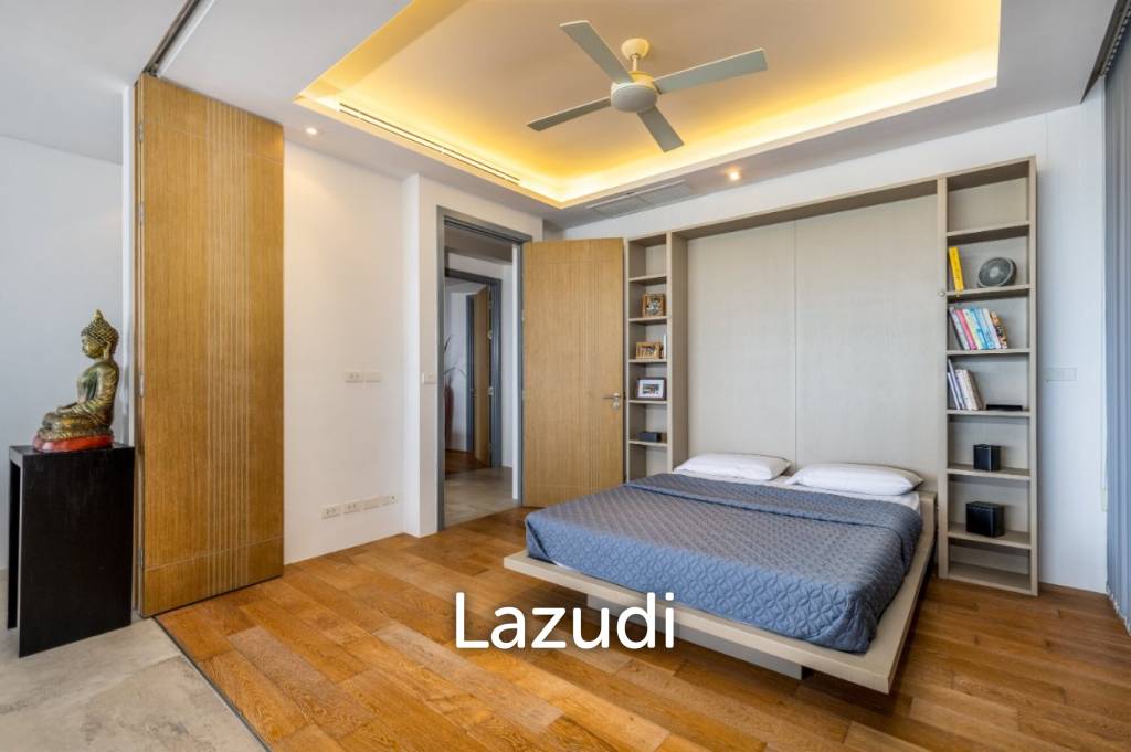 Large Seaview Apartment With Private Pool