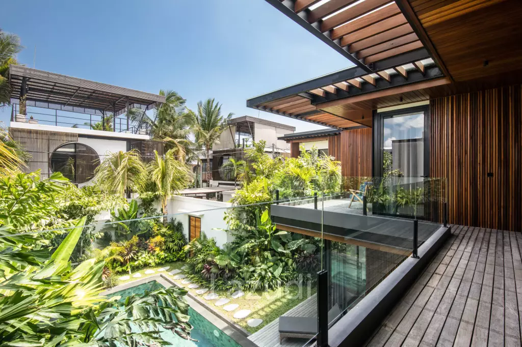 Perfect 4-Bedroom villa 200m from the beach