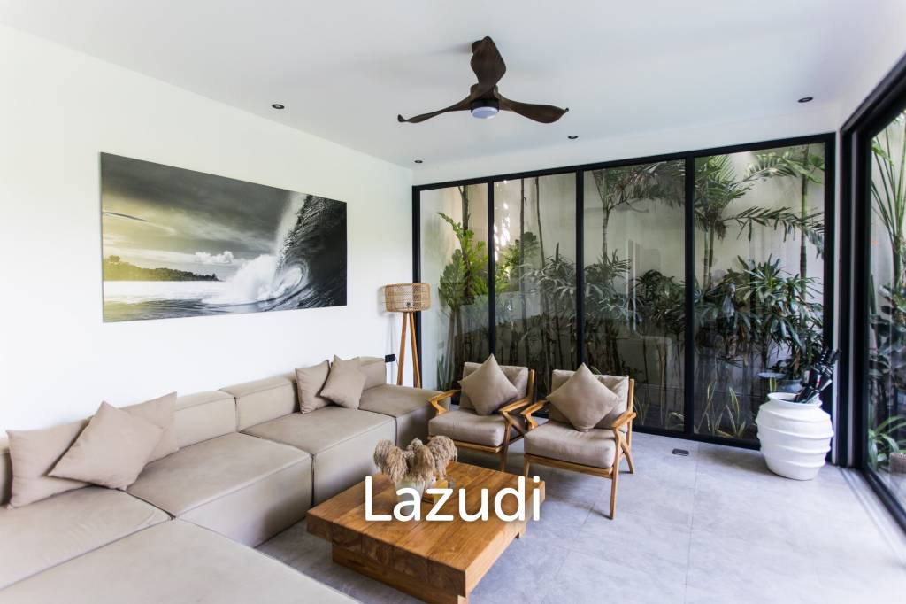 Stunning 5-Bedroom masterpiece 200m from the beach