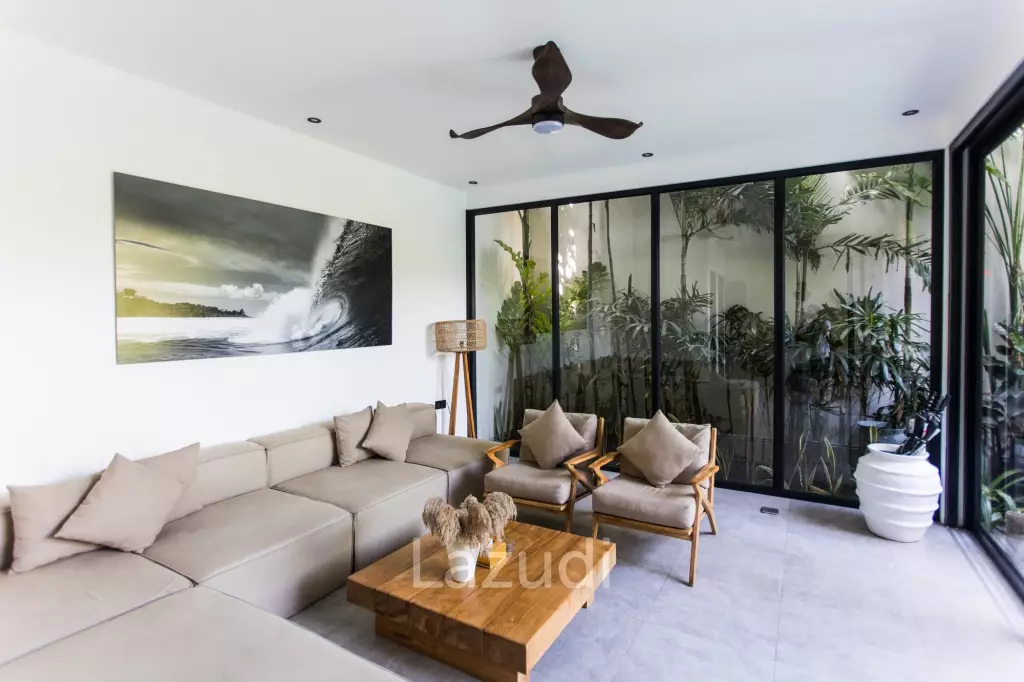 Stunning 5-Bedroom masterpiece 200m from the beach