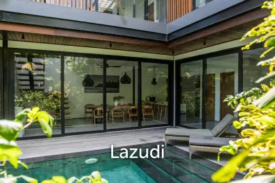 Stunning 5-Bedroom masterpiece 200m from the beach