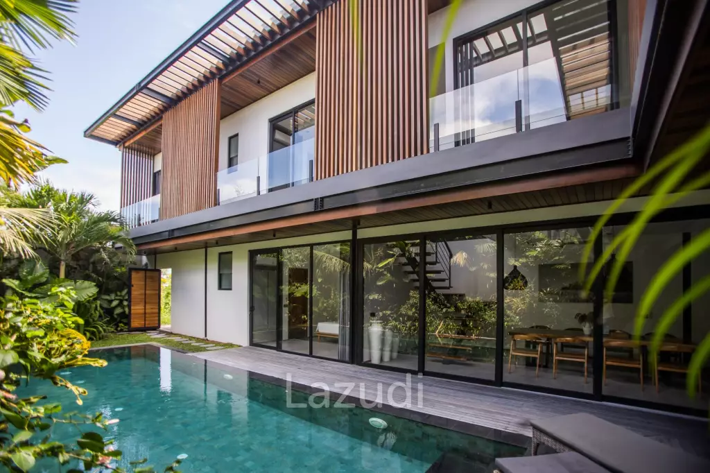 Stunning 5-Bedroom masterpiece 200m from the beach