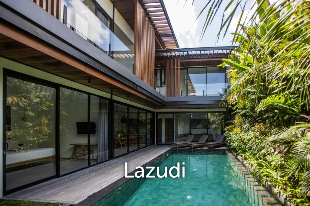Stunning 5-Bedroom masterpiece 200m from the beach