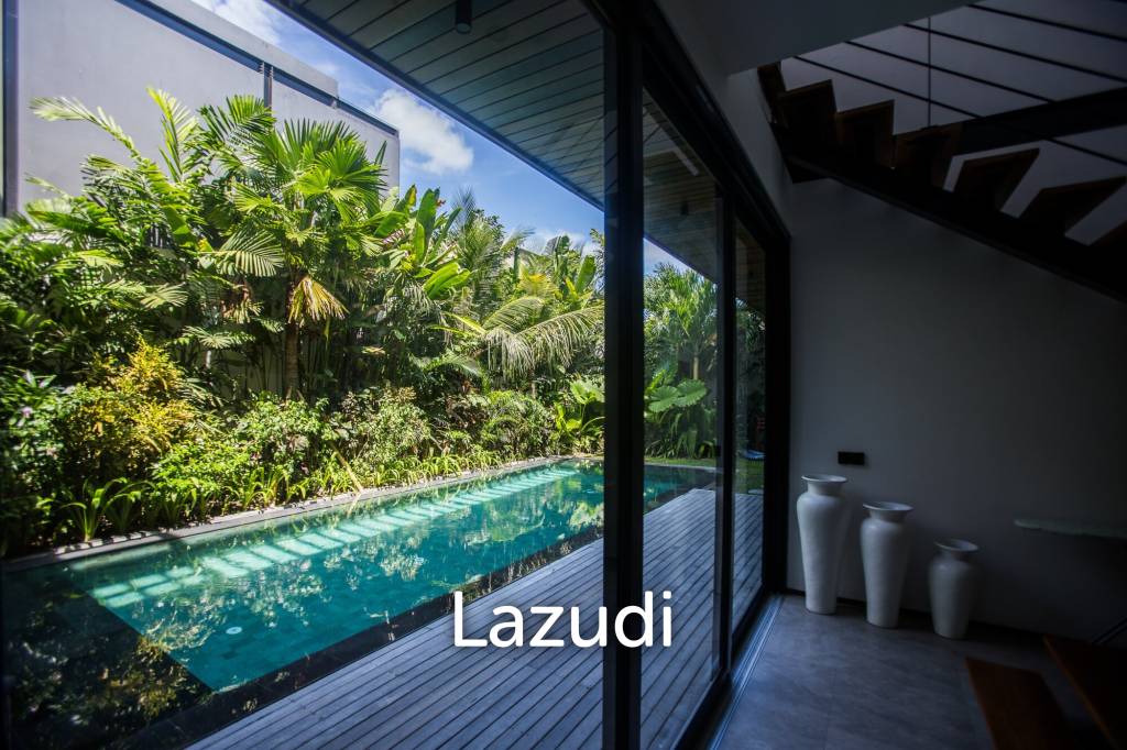 Stunning 5-Bedroom masterpiece 200m from the beach