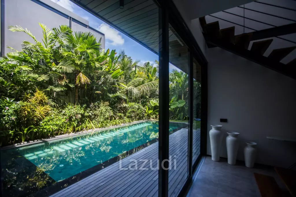 Stunning 5-Bedroom masterpiece 200m from the beach